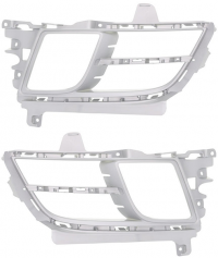 Решітка в бампер MAZDA 6 2008-2010 GH